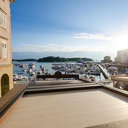 Apartment Noemi Rovinj Exterior photo