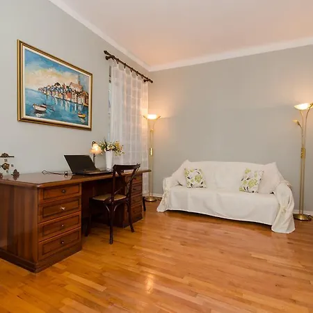 Apartment Noemi Rovinj Exterior photo