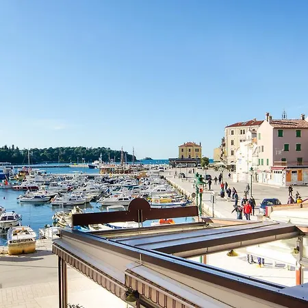 Apartment Noemi Rovinj Exterior photo